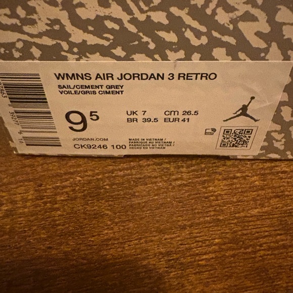 Nike Jordan 3s - Picture 1 of 6